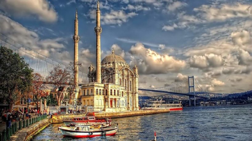 istanbul-ortakoy-1366x768